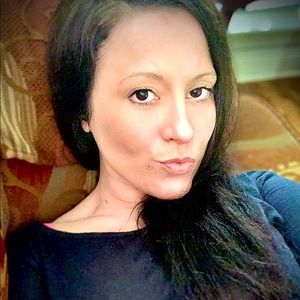 Meet your Posher, Dana